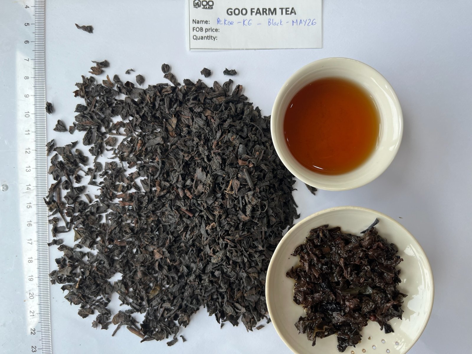 OP orthodox black tea from Vietnam: slightly curled black leaves of regular size